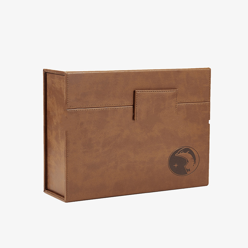 Boîte style livre en cuir avec insert