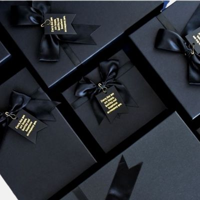 Coffret cadeau deux pièces noir avec nœud en ruban